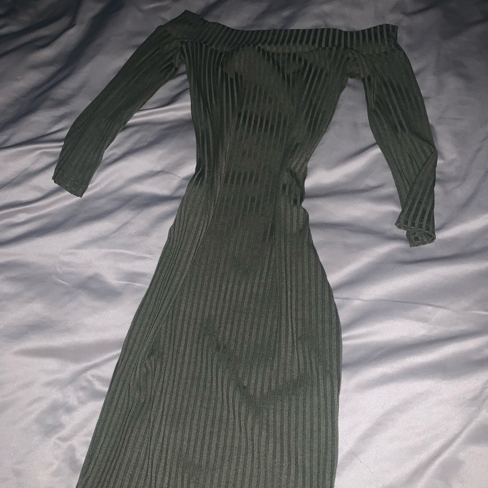 Green off shoulder midi body con dress